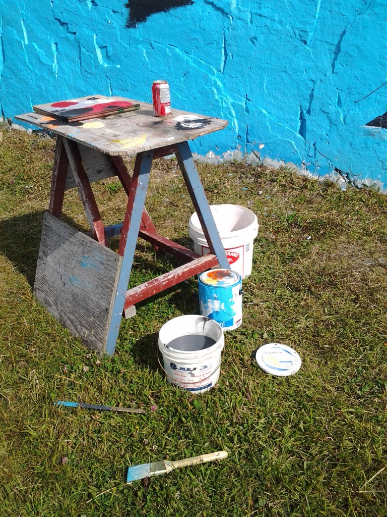 Ray's ready to paint.